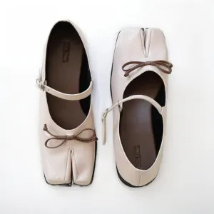 Aina Tabi Flat (Square Toe)