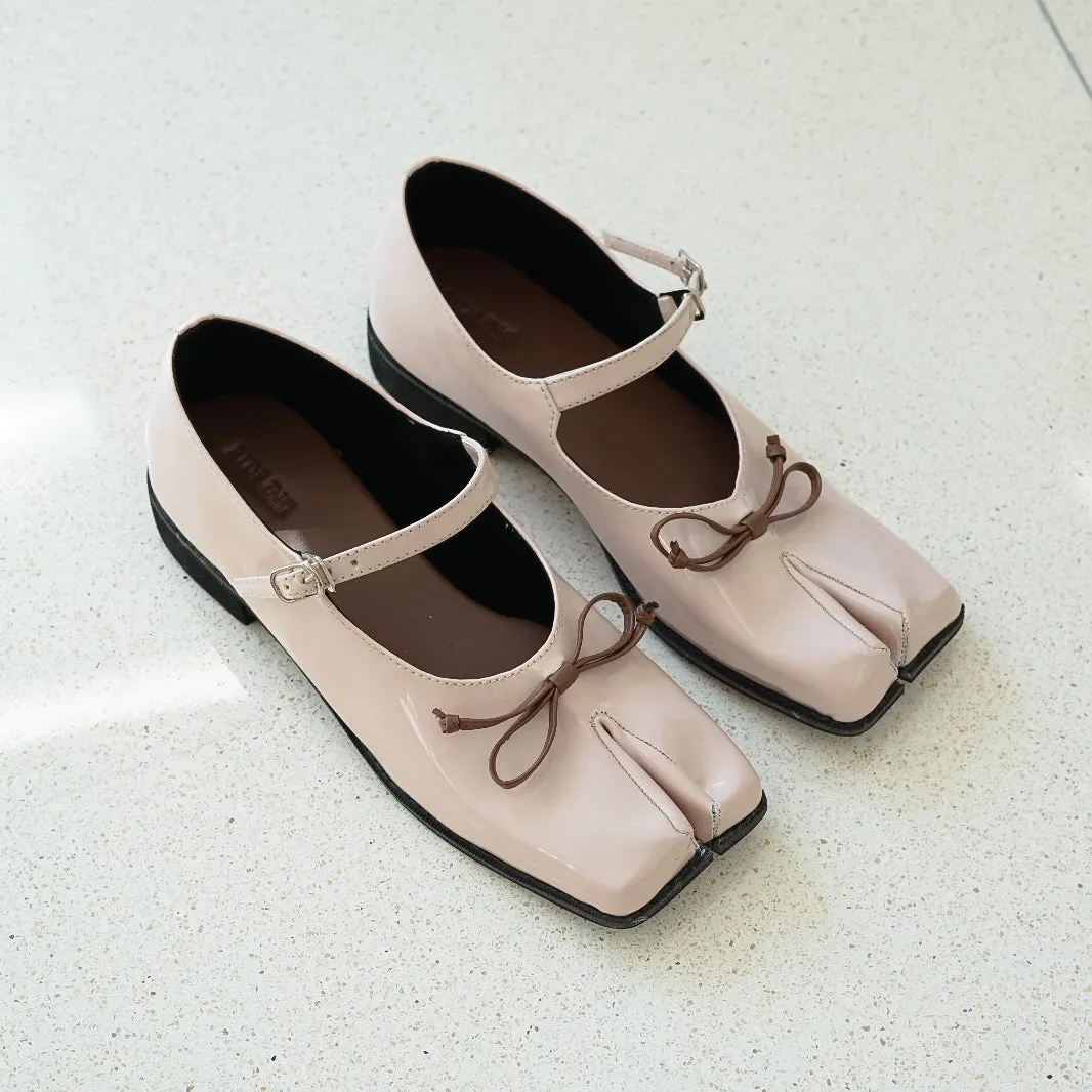 Aina Tabi Flat (Square Toe)