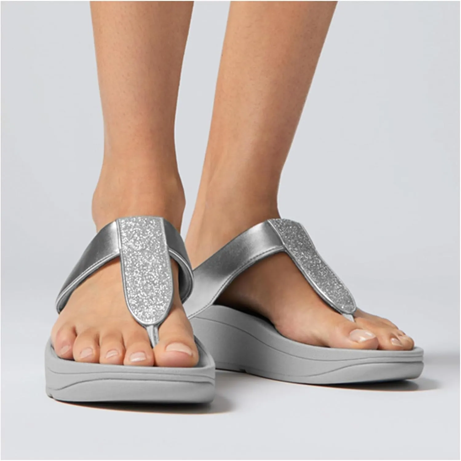 FitFlop Women's FINO Glitterdust Metallic Toe Post Flip Flop Sandal