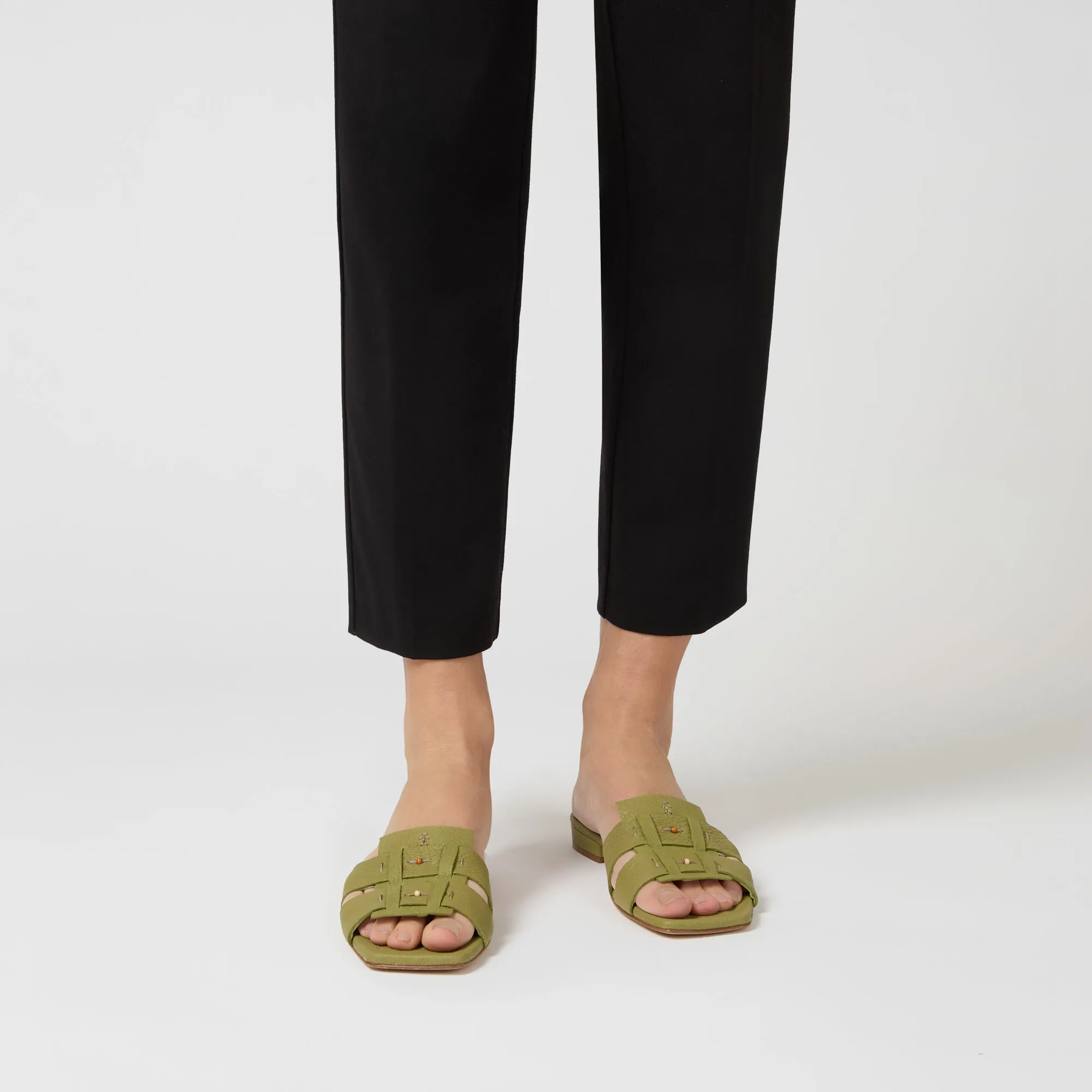 Flat Leather Slide Martellato