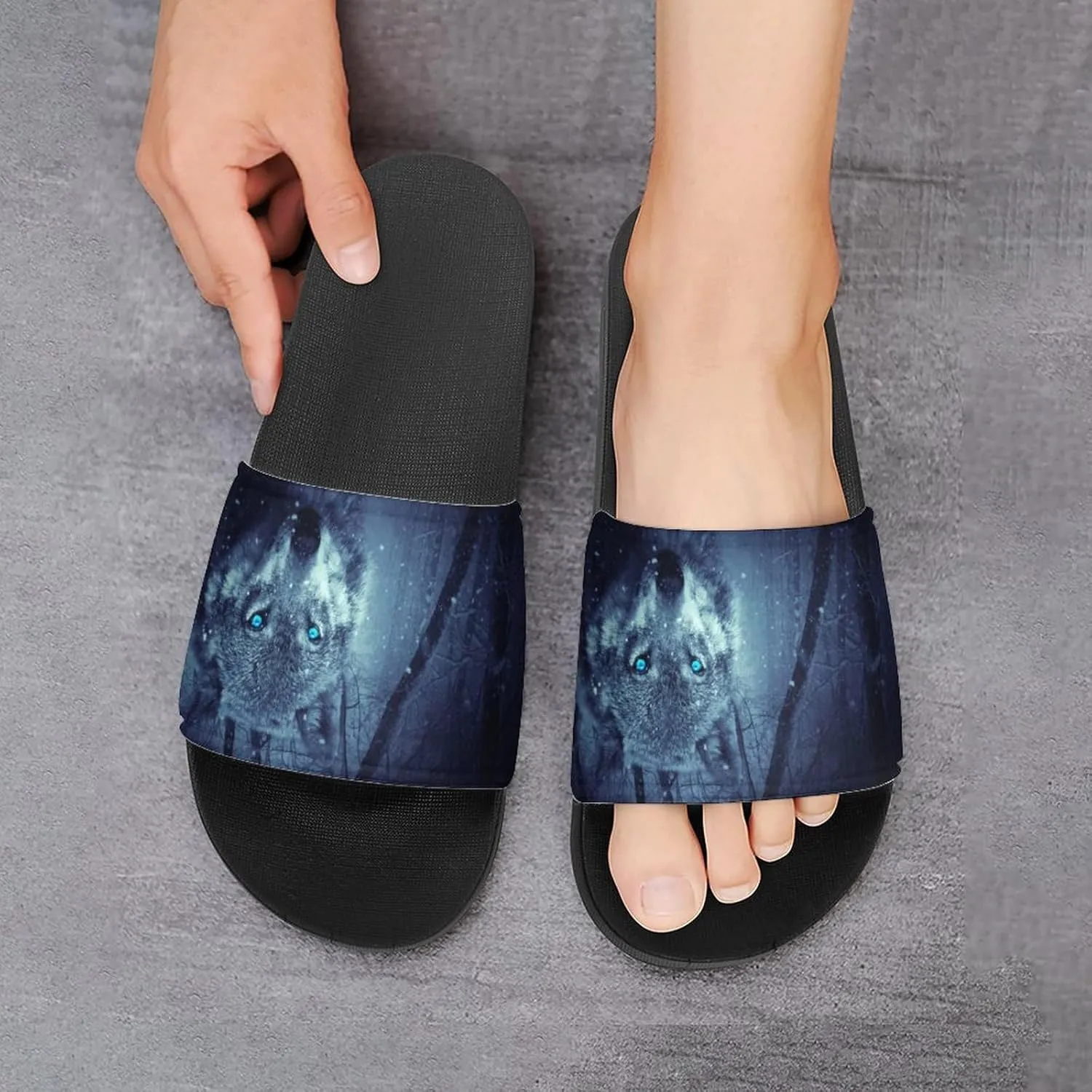 Forest Black Snowfall Cold Galaxy Wolf Pattern PVC Home Slippers Non-Slip Shower Sandals Summer Indoor Outdoor Beach for Men And Women