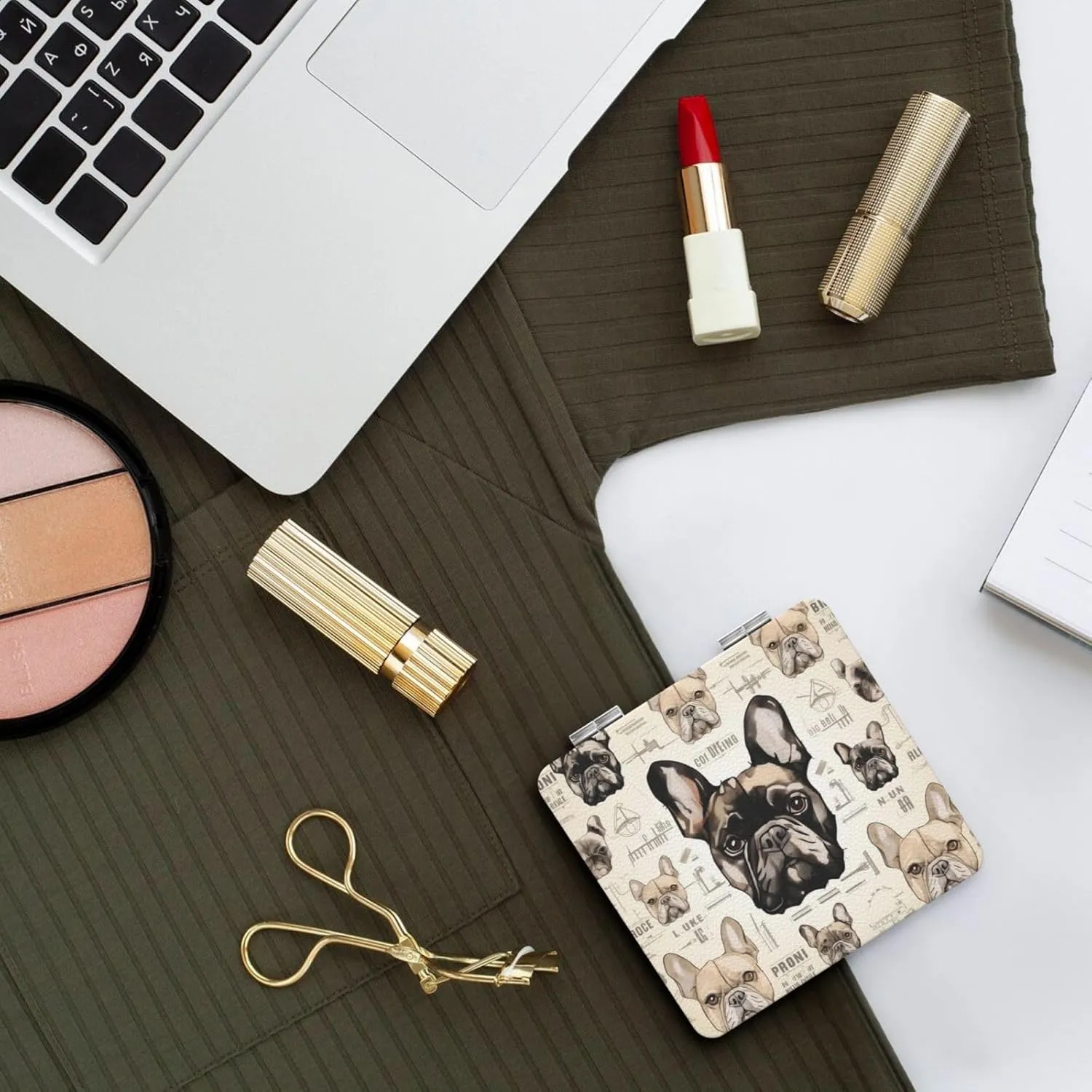 I Love French Bulldog Printed Square Pocket Makeup Mirror with 1X/2X Magnification, Portable Mini Travel Makeup Mirror for Travel Daily Work Beauty