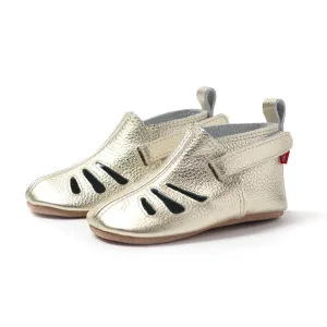 Light Gold Leather Oyster Bay Sandal