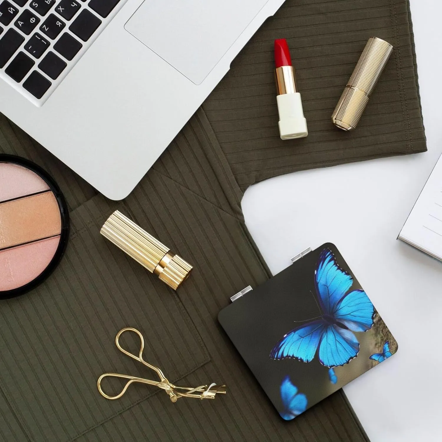 Outdoor Beautiful Blue Butterfly Printed Square Pocket Makeup Mirror with 1X/2X Magnification, Portable Mini Travel Makeup Mirror for Travel Daily Work Beauty