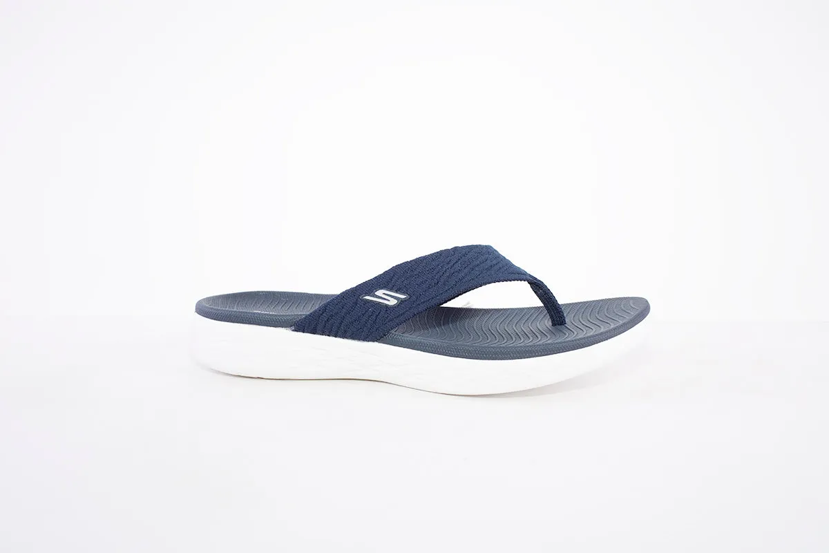 SKECHERS - ON THE GO 600 SUNNY TOE-POST MULE - NAVY