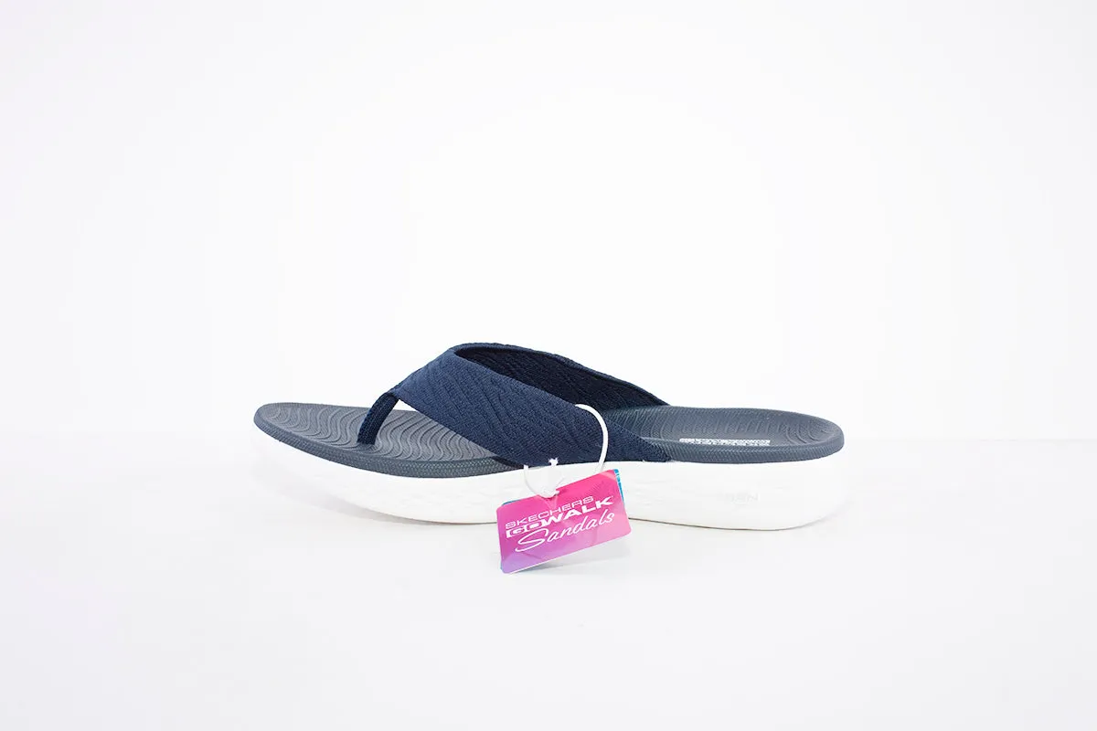 SKECHERS - ON THE GO 600 SUNNY TOE-POST MULE - NAVY