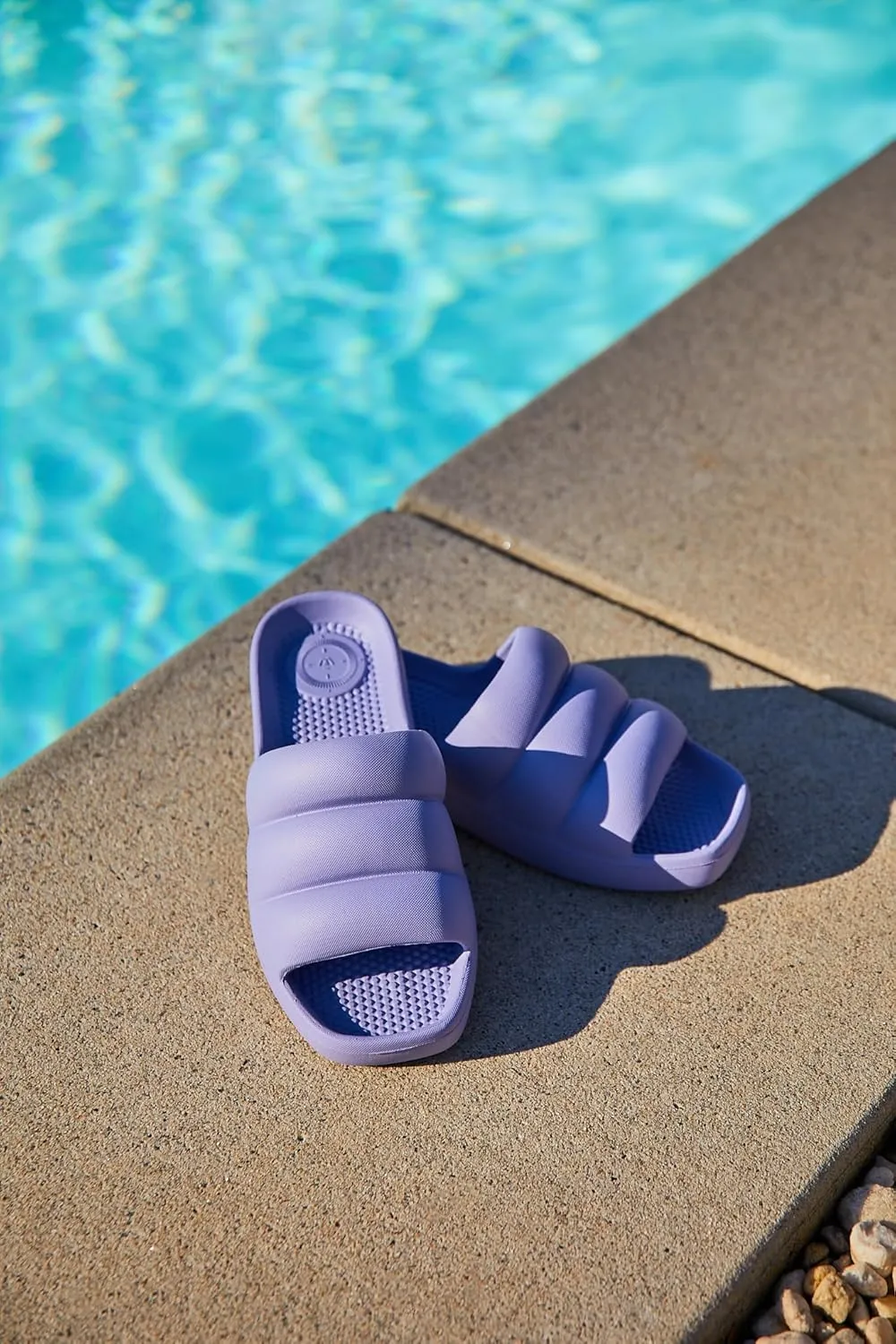totes Women's Everywear Puffy Slide Sandal