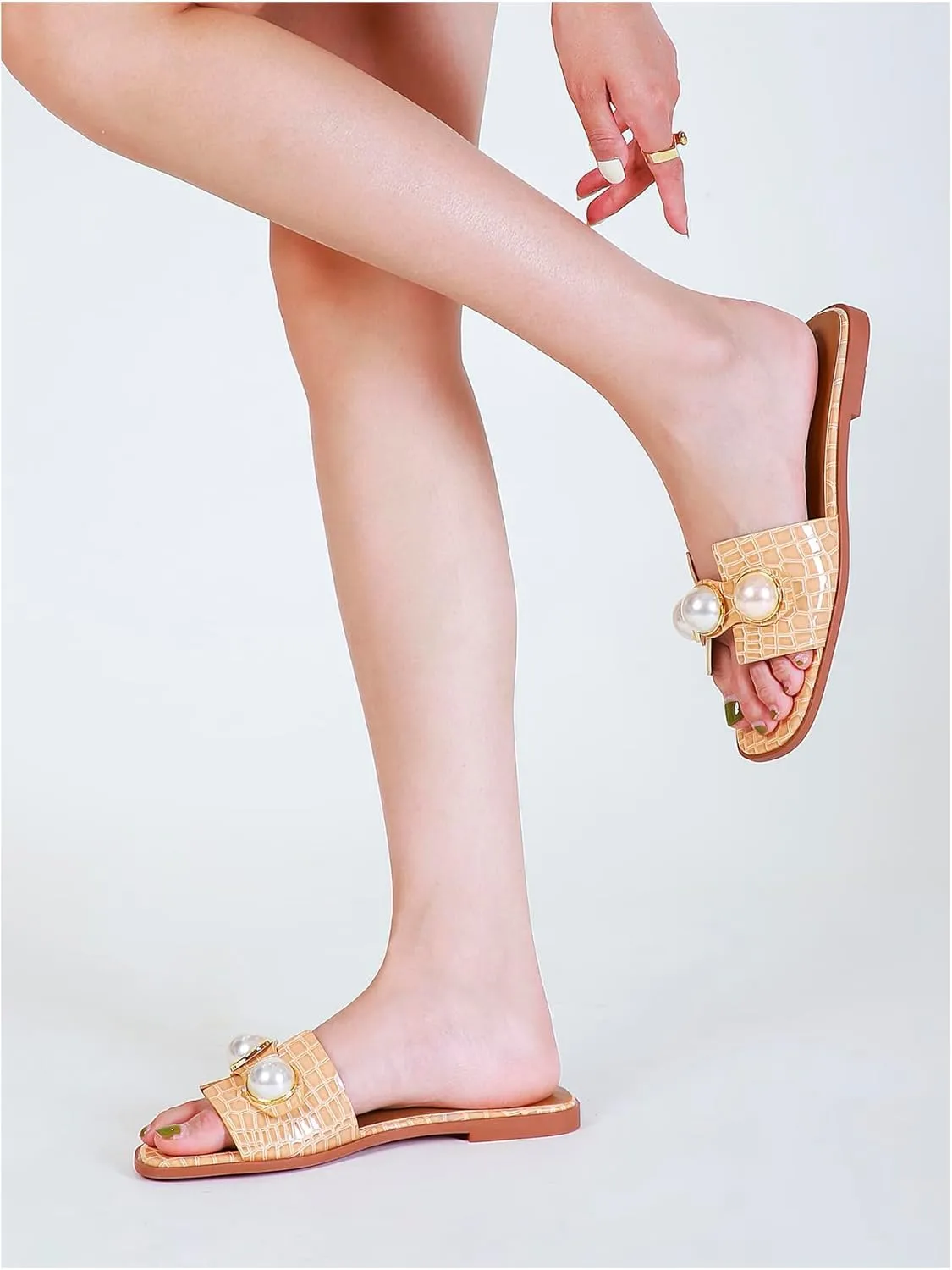 Verdusa Women's Flat Sandals Pearl Sandals Square Toe Summer Slip On Flat Shoes