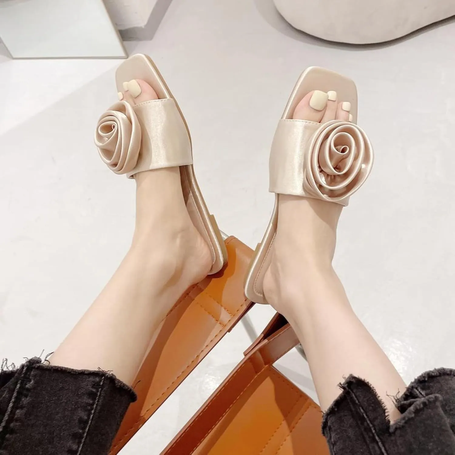 Women's Satin Bow Knot Square Toe Flat Sandals Fashion Open Toe Slip-On Dress Slides Summer Casual Beach Walking Slippers