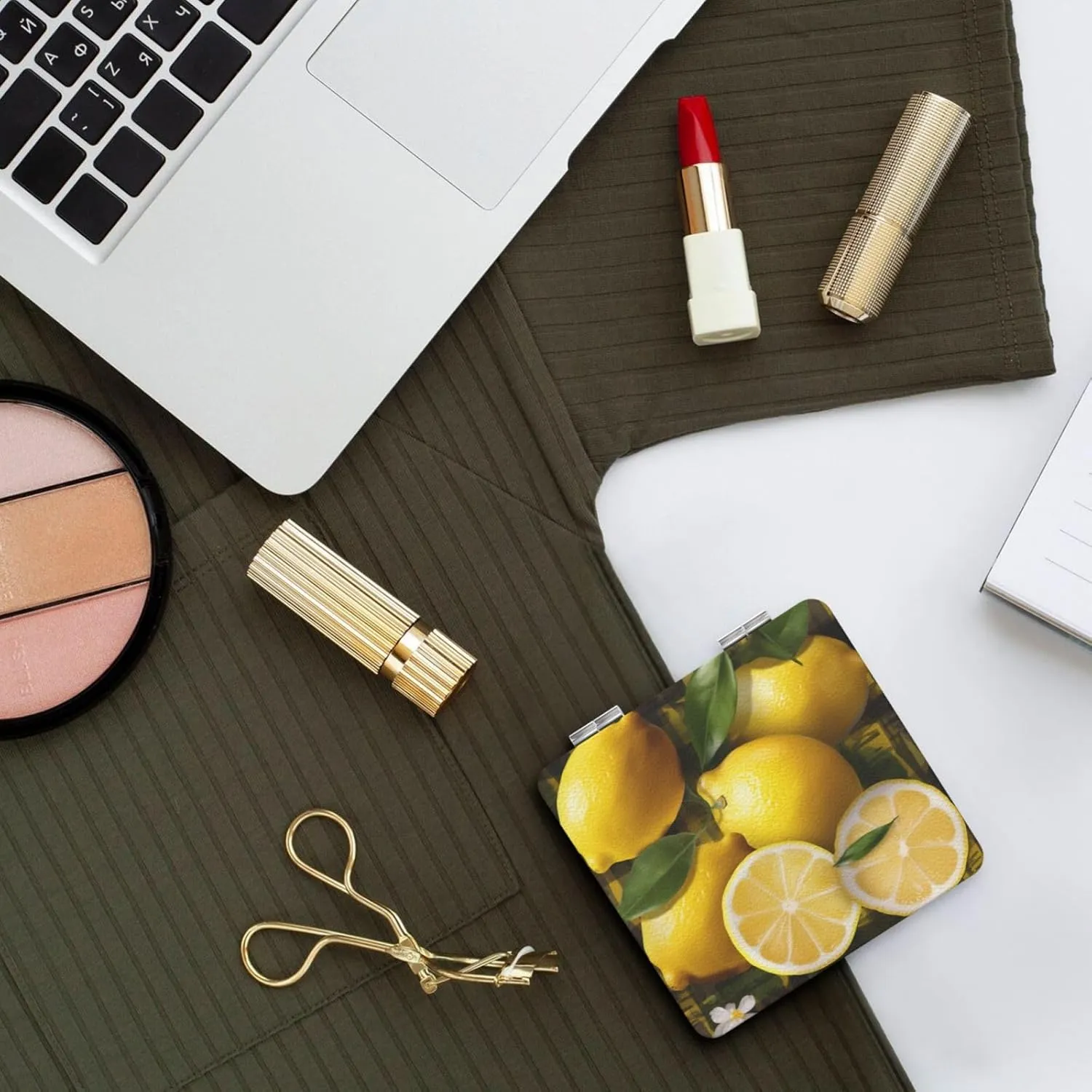 Yellow Lemon Printed Square Pocket Makeup Mirror with 1X/2X Magnification, Portable Mini Travel Makeup Mirror for Travel Daily Work Beauty